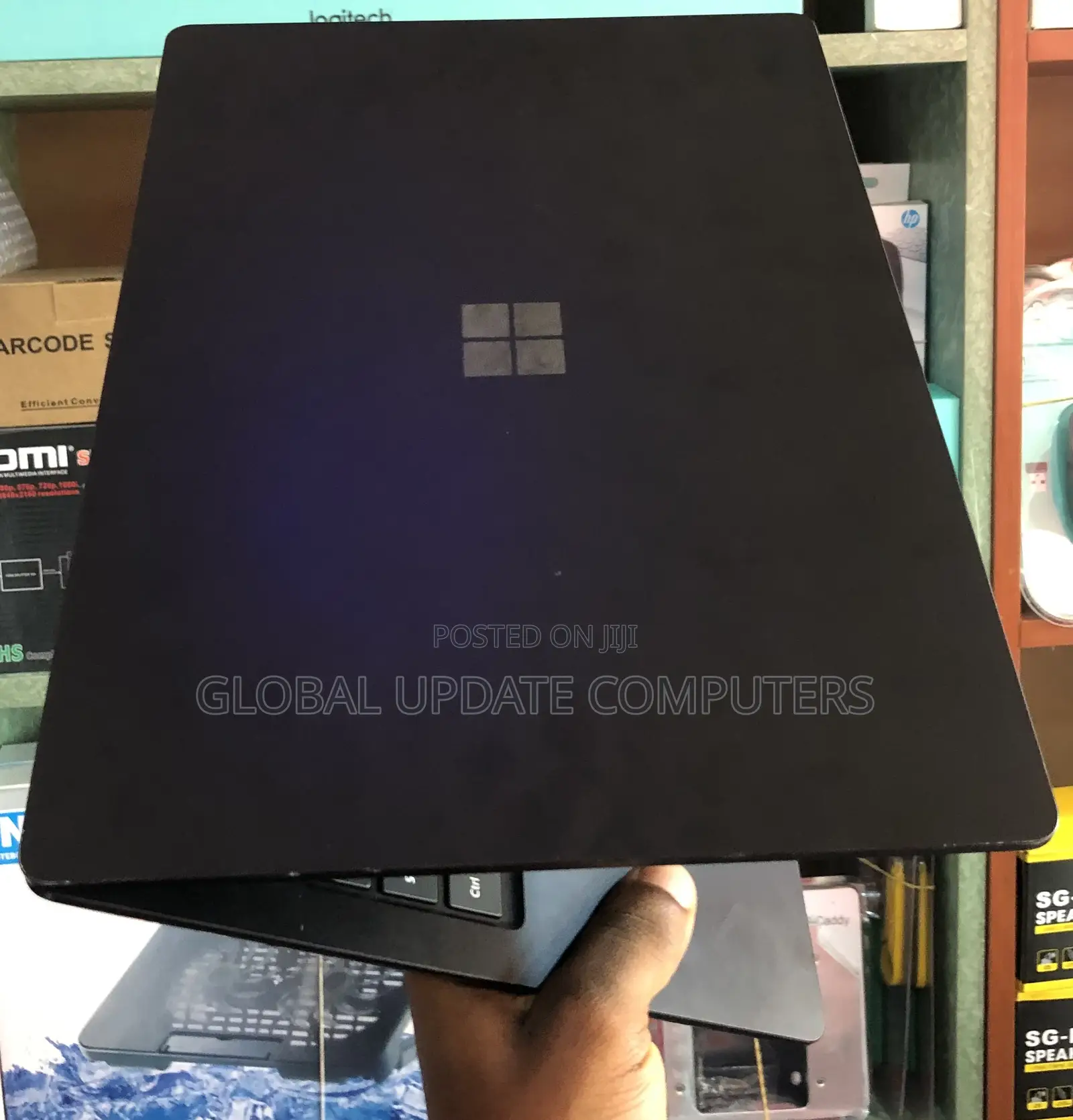 New Laptop Microsoft Surface Book 8GB Intel Core i5 SSD 256GB