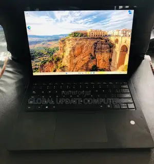 New Laptop Microsoft Surface Book 8GB Intel Core i5 SSD 256GB