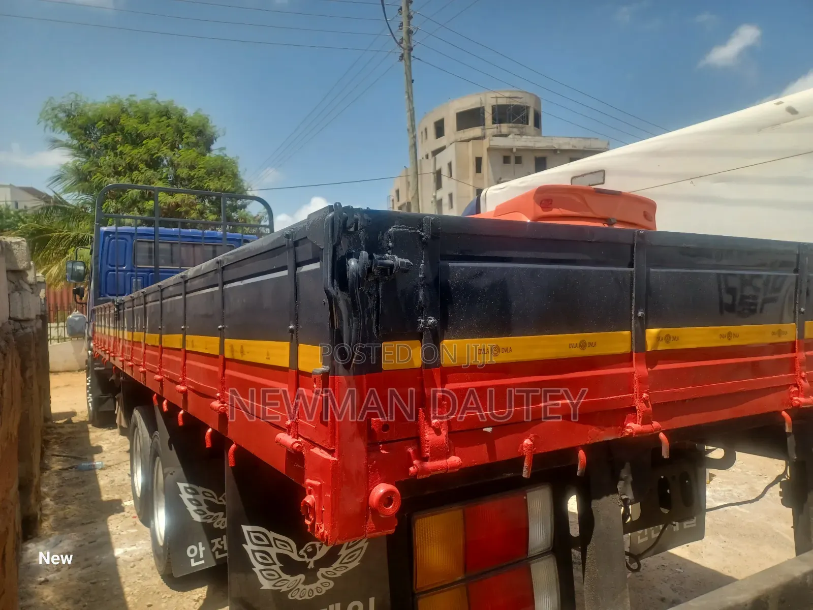 Daewoo Truck Going for a Cool Price