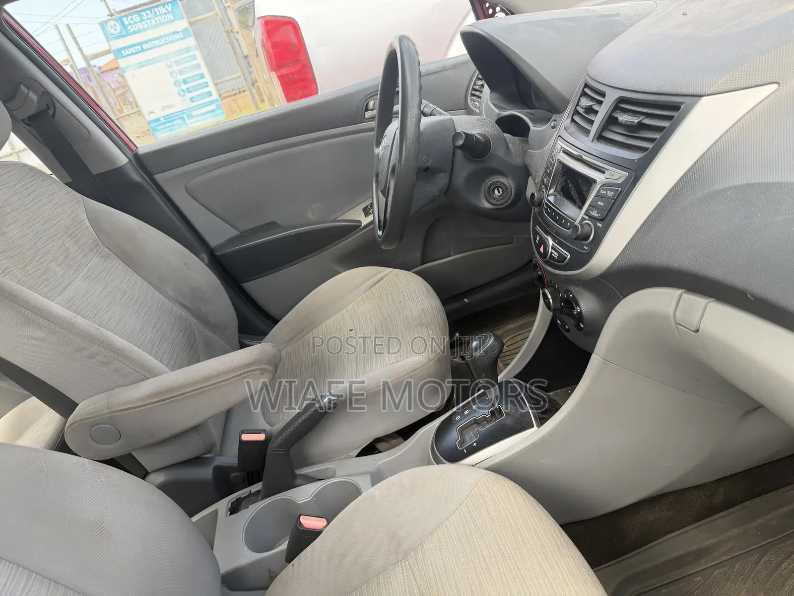 Hyundai Accent SE Sedan 2016 Red