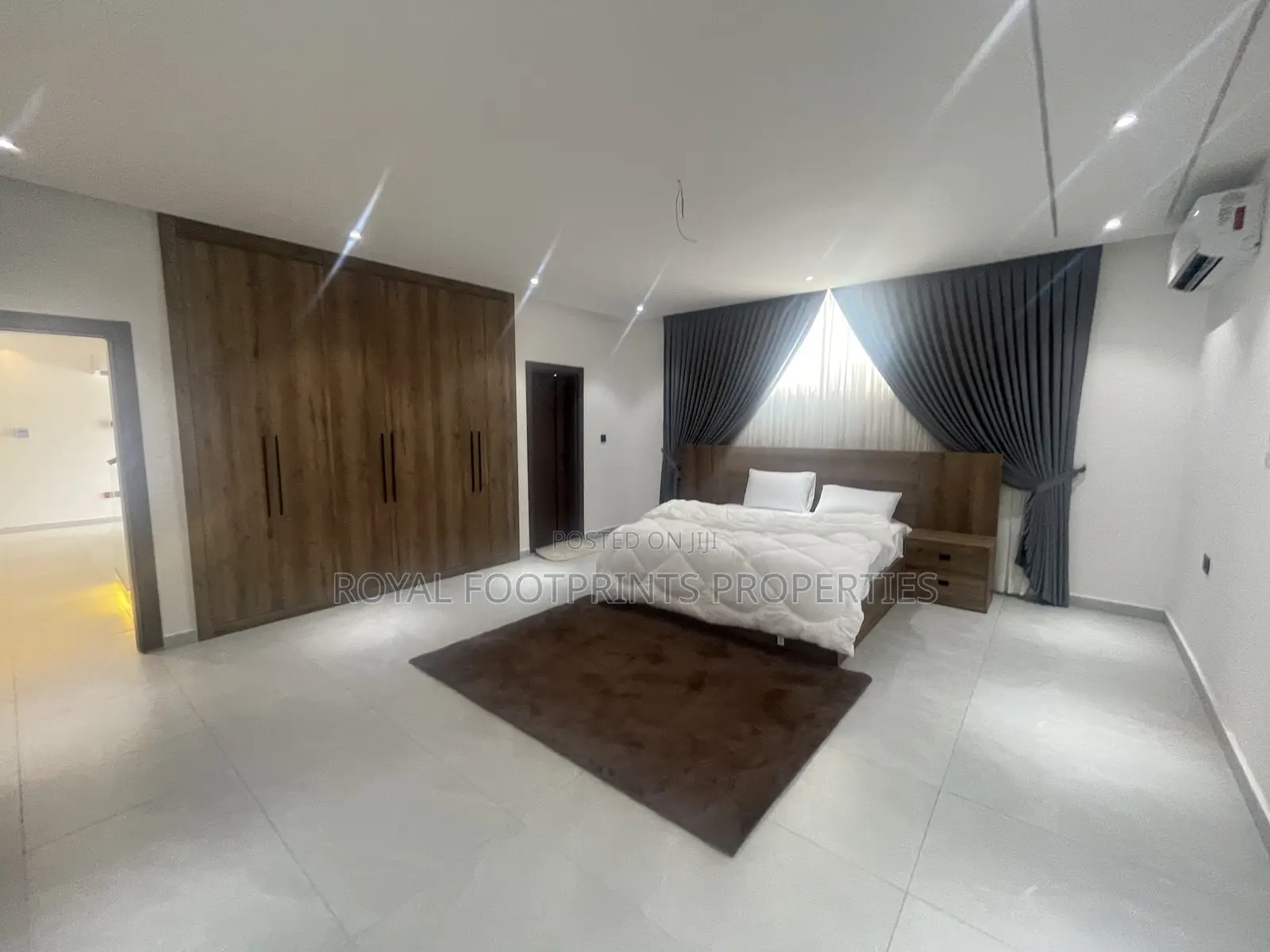 5bdrm Mansion in Royal Footprints, East Legon for sale