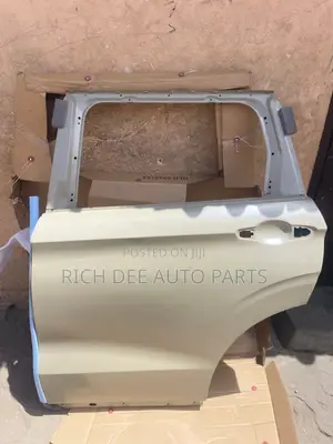 Mitsubishi Outlander 23 Back Door 2022 2023 2024 2025 Boors All Sides
