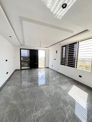3bdrm House in Lake Side Estate for sale