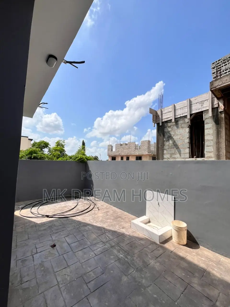 3bdrm House in Lake Side Estate for sale