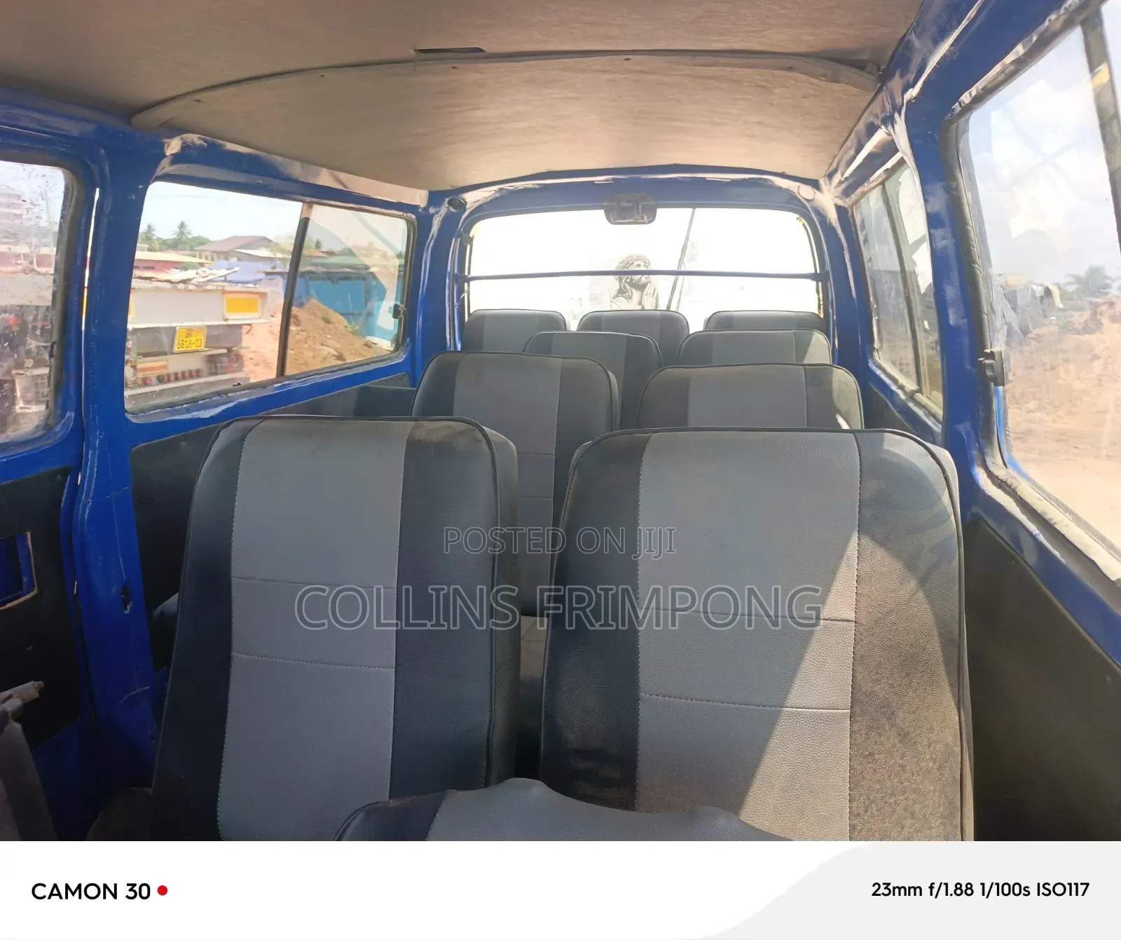 Toyota HiAce 1999 Blue