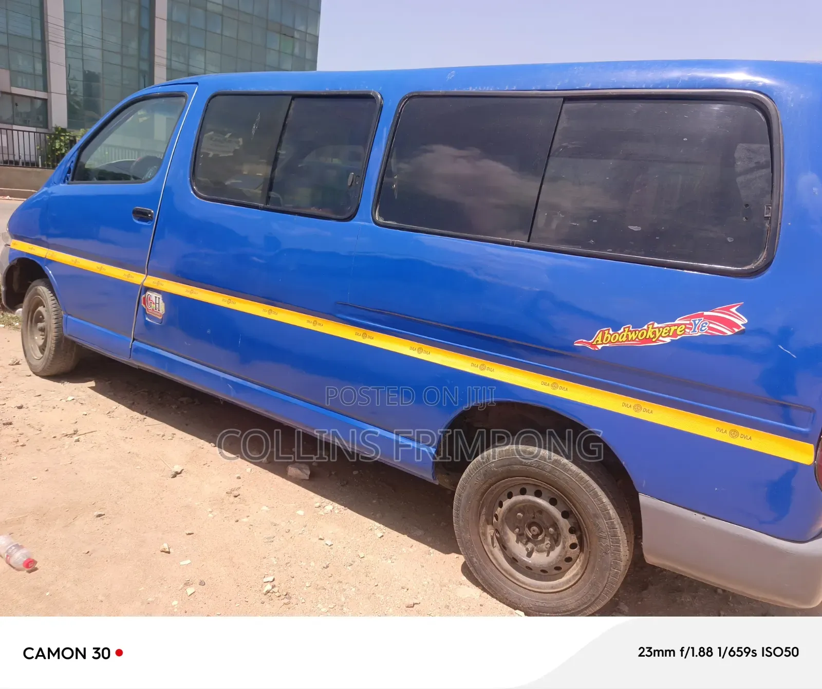 Toyota HiAce 1999 Blue