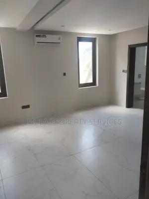 5bdrm Townhouse/Terrace in Mula Property, Dzorwulu for sale