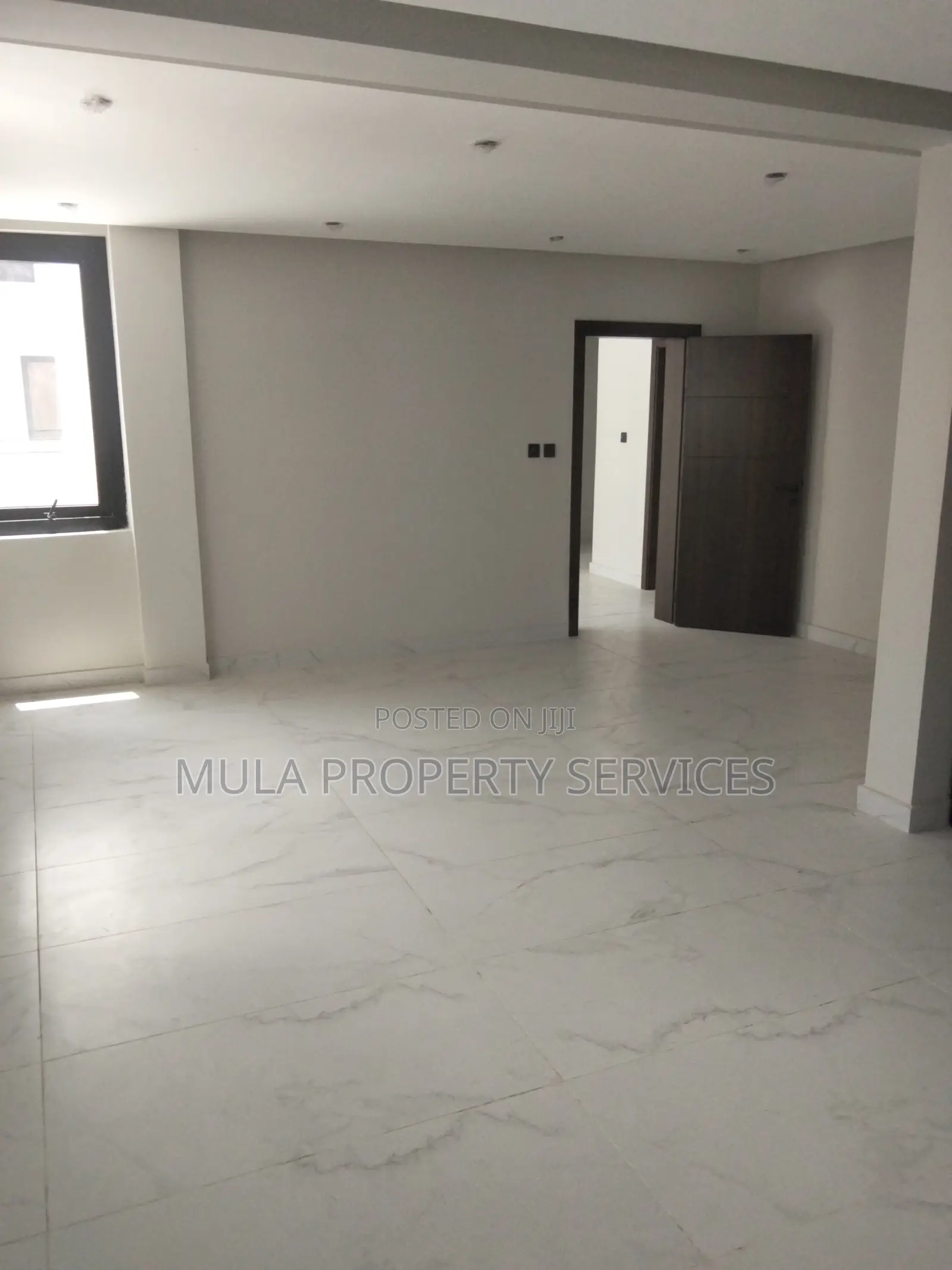 5bdrm Townhouse/Terrace in Mula Property, Dzorwulu for sale