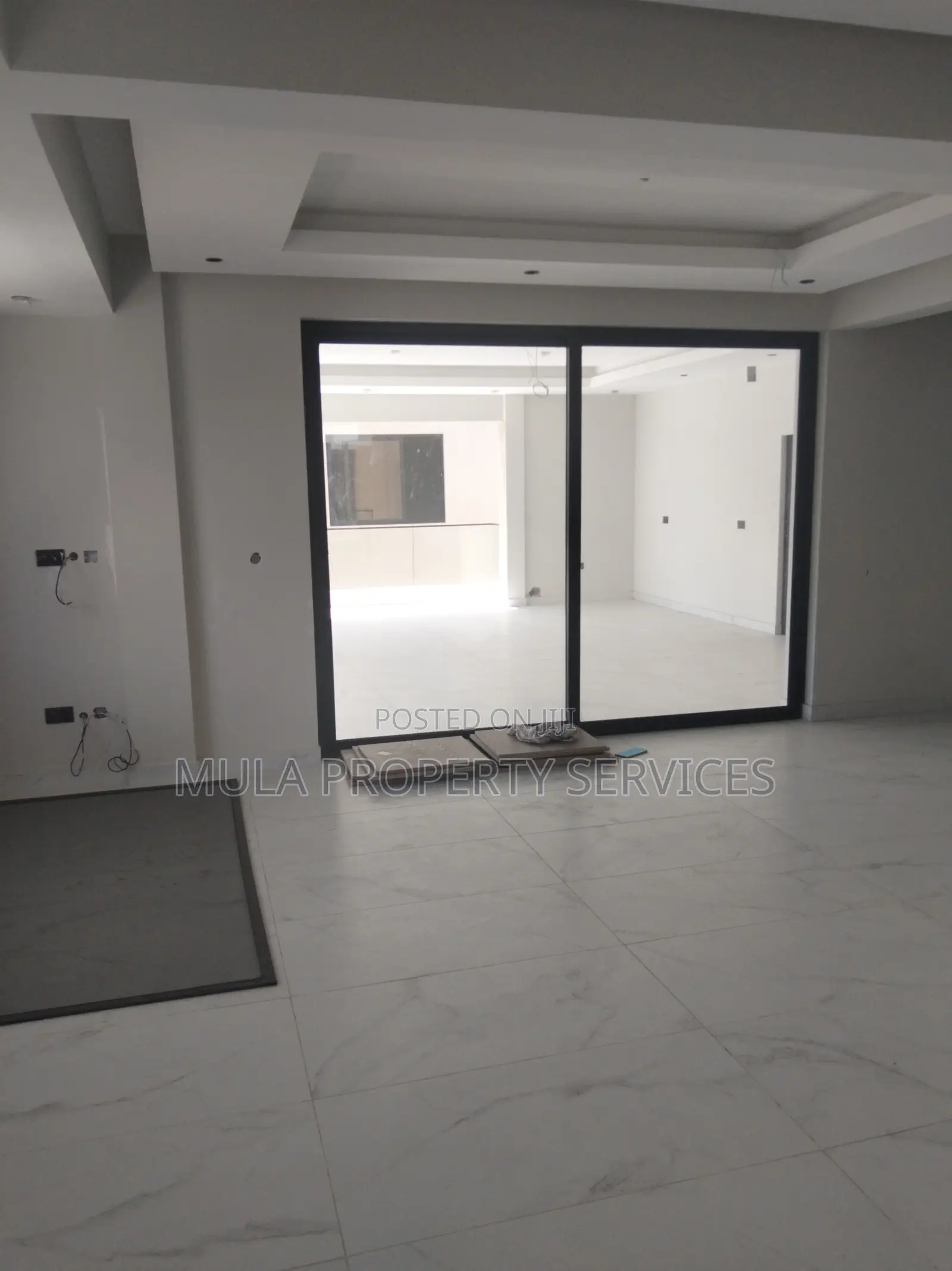 5bdrm Townhouse/Terrace in Mula Property, Dzorwulu for sale