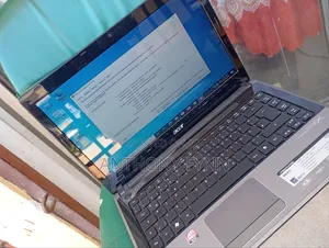 Laptop Acer Aspire 4820TG 4GB Intel Core i3 HDD 500GB