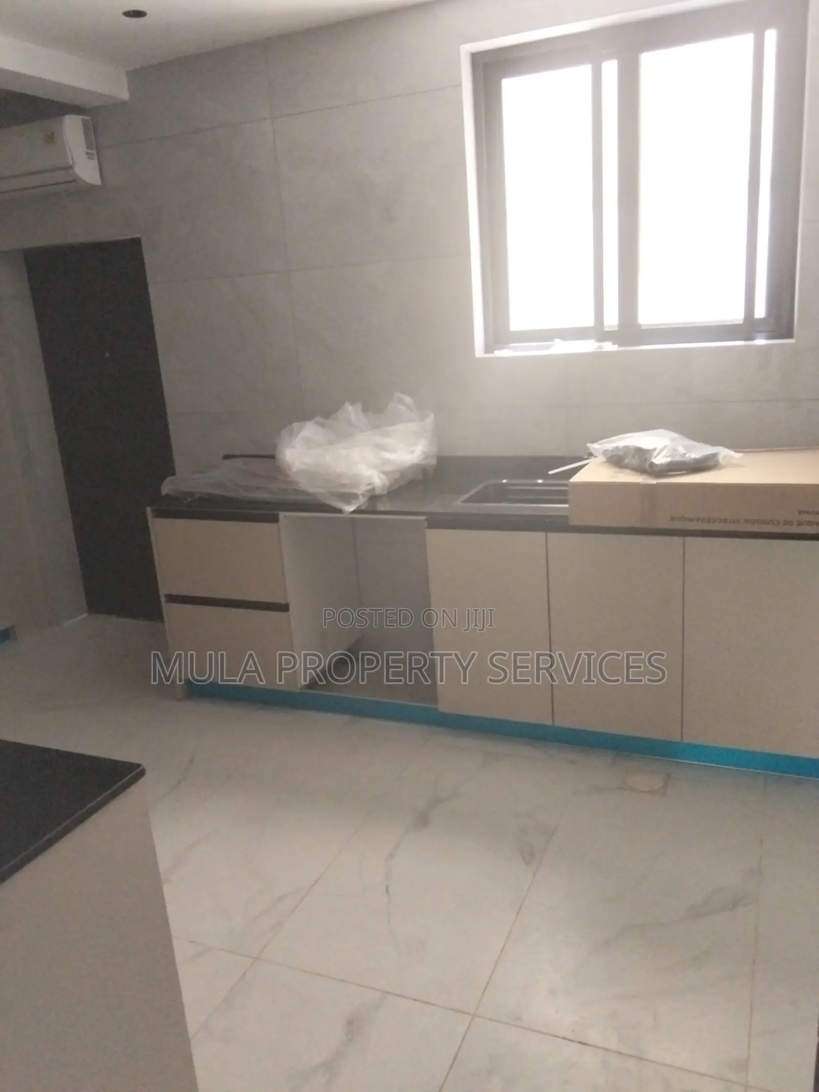 5bdrm Townhouse/Terrace in Mula Property, Dzorwulu for sale