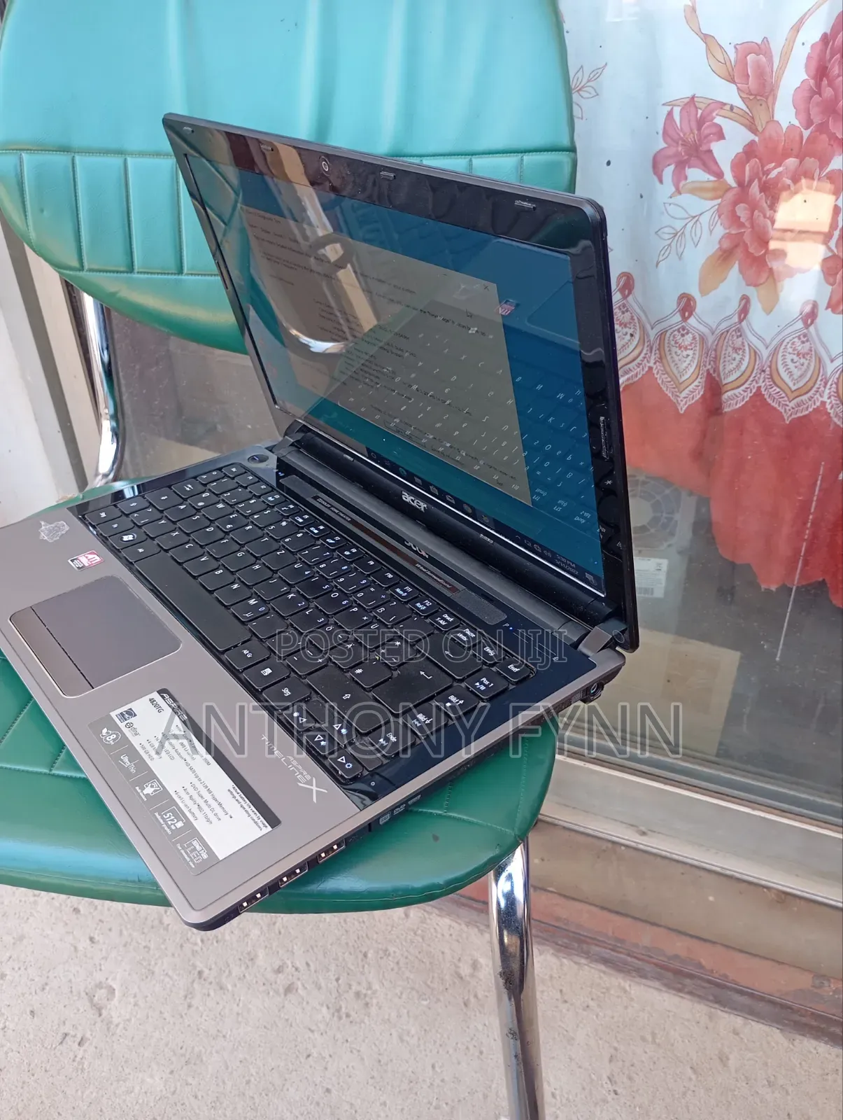 Laptop Acer Aspire 4820TG 4GB Intel Core i3 HDD 500GB