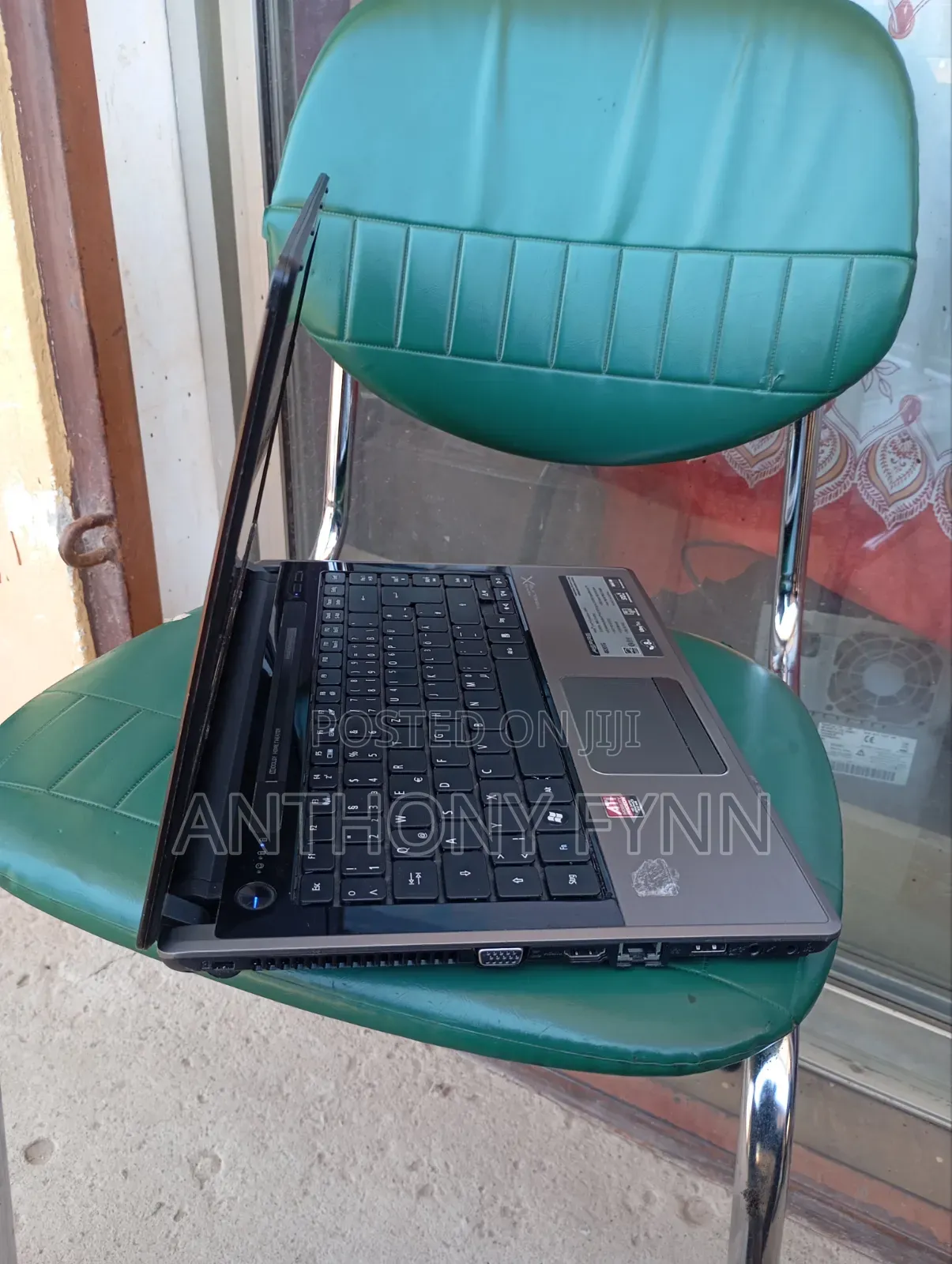 Laptop Acer Aspire 4820TG 4GB Intel Core i3 HDD 500GB