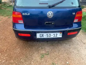 Volkswagen Golf 2004 Blue