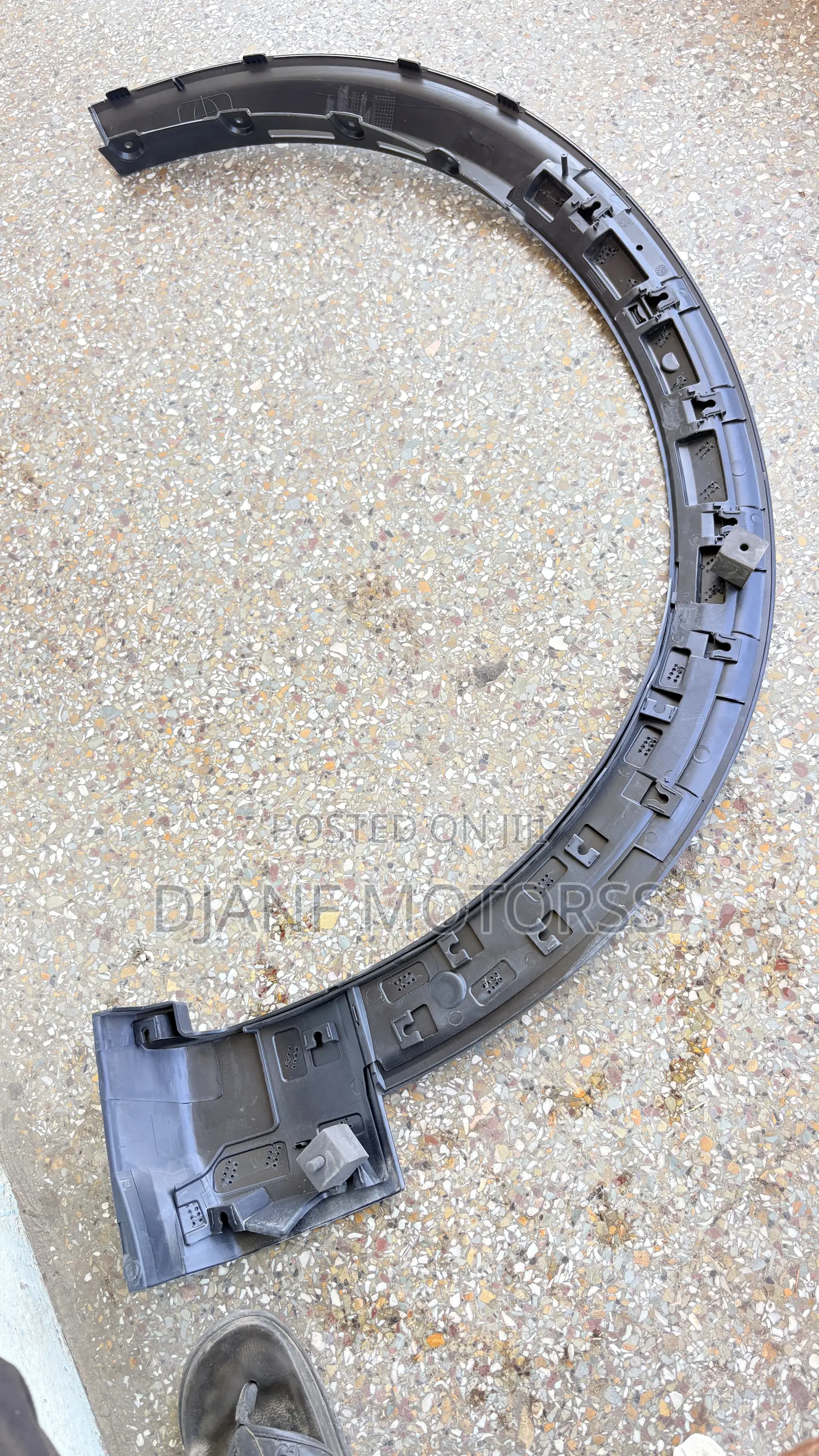 Ford Explorer 2020 Fender Molding Right