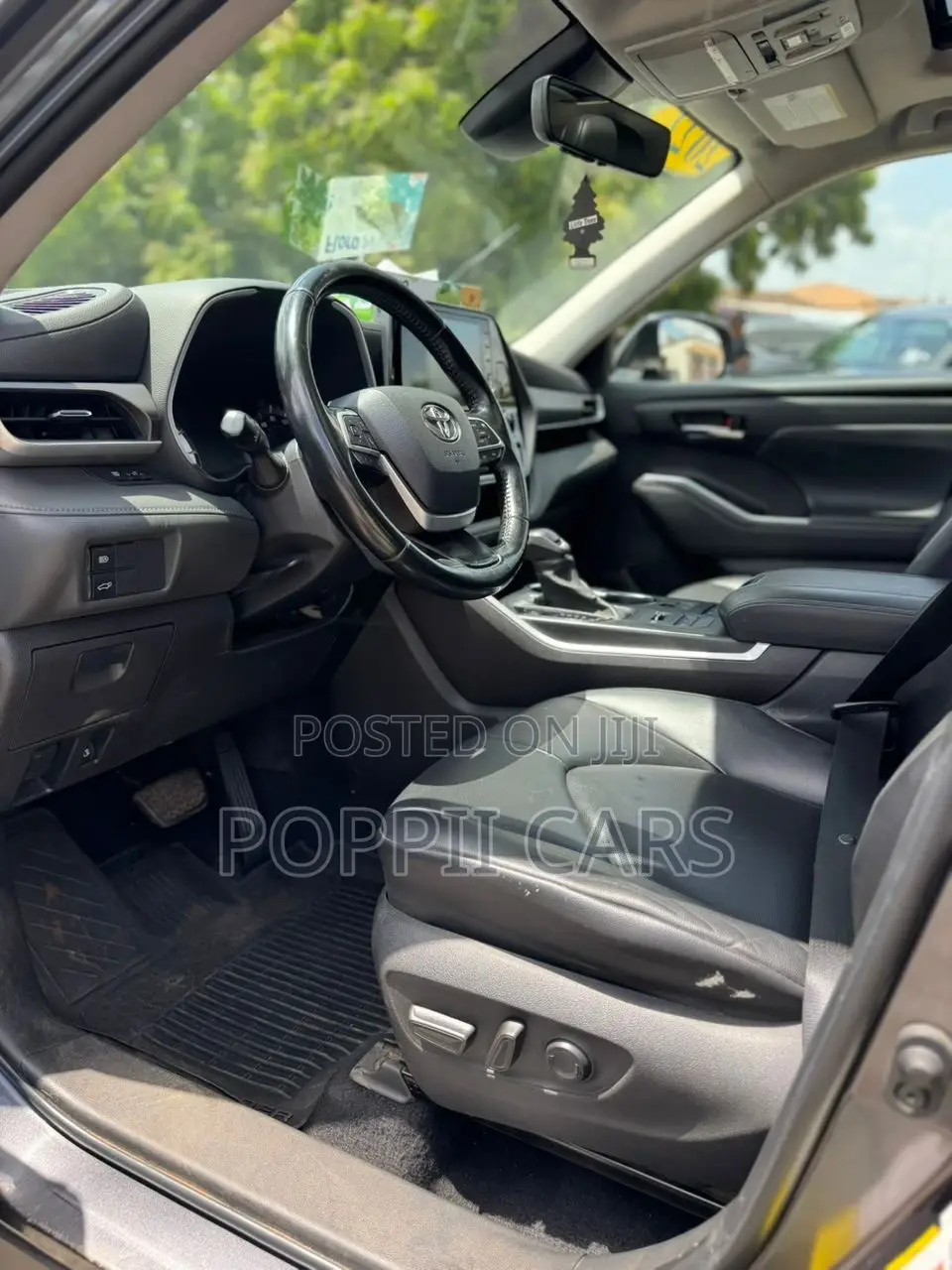 Toyota Highlander 2022 Gray