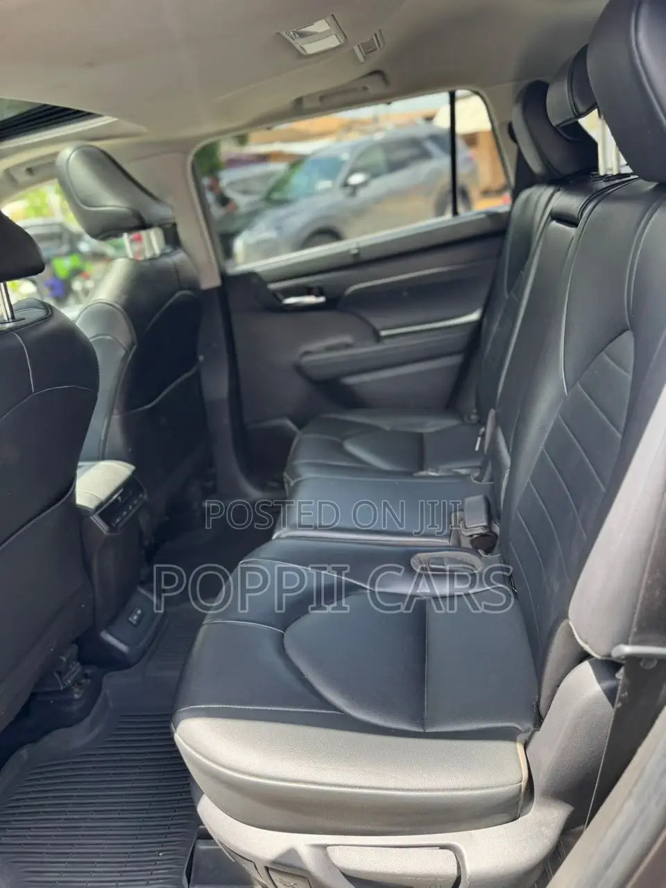 Toyota Highlander 2022 Gray