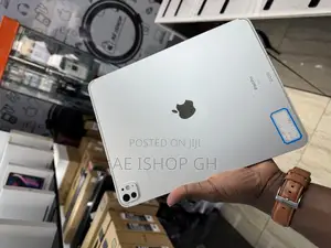 Apple iPad Pro 13 (2024) 1 TB Silver