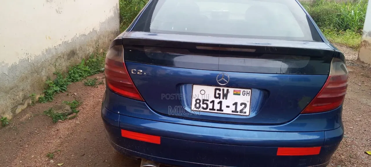 Mercedes-Benz C300 2006 Blue