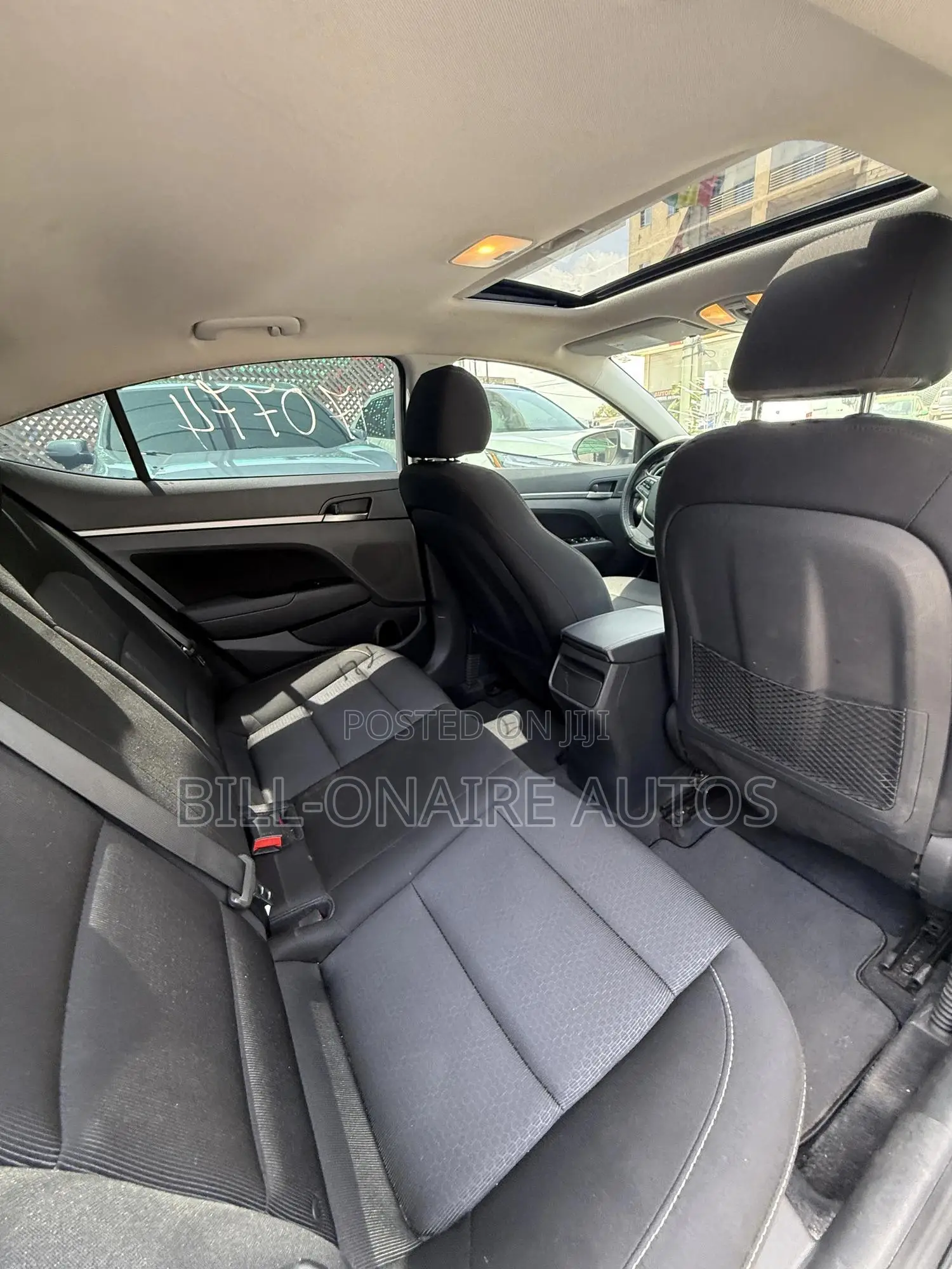 Hyundai Elantra Value Edition Sedan FWD (2.0L 4cyl 6A) 2017 White