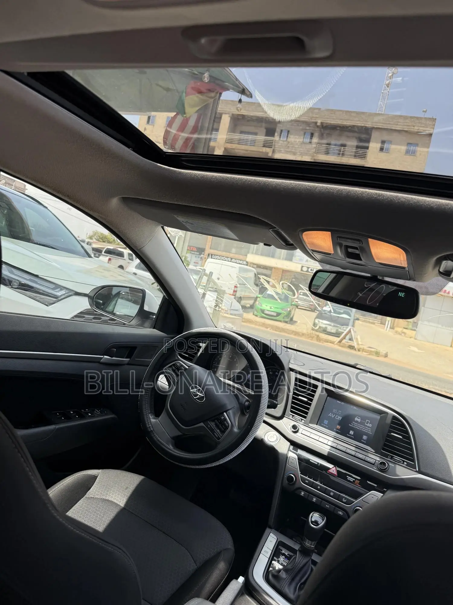 Hyundai Elantra Value Edition Sedan FWD (2.0L 4cyl 6A) 2017 White