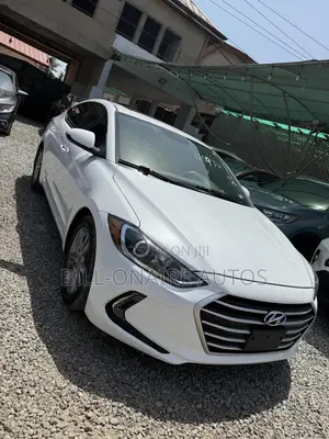 Hyundai Elantra Value Edition Sedan FWD (2.0L 4cyl 6A) 2017 White