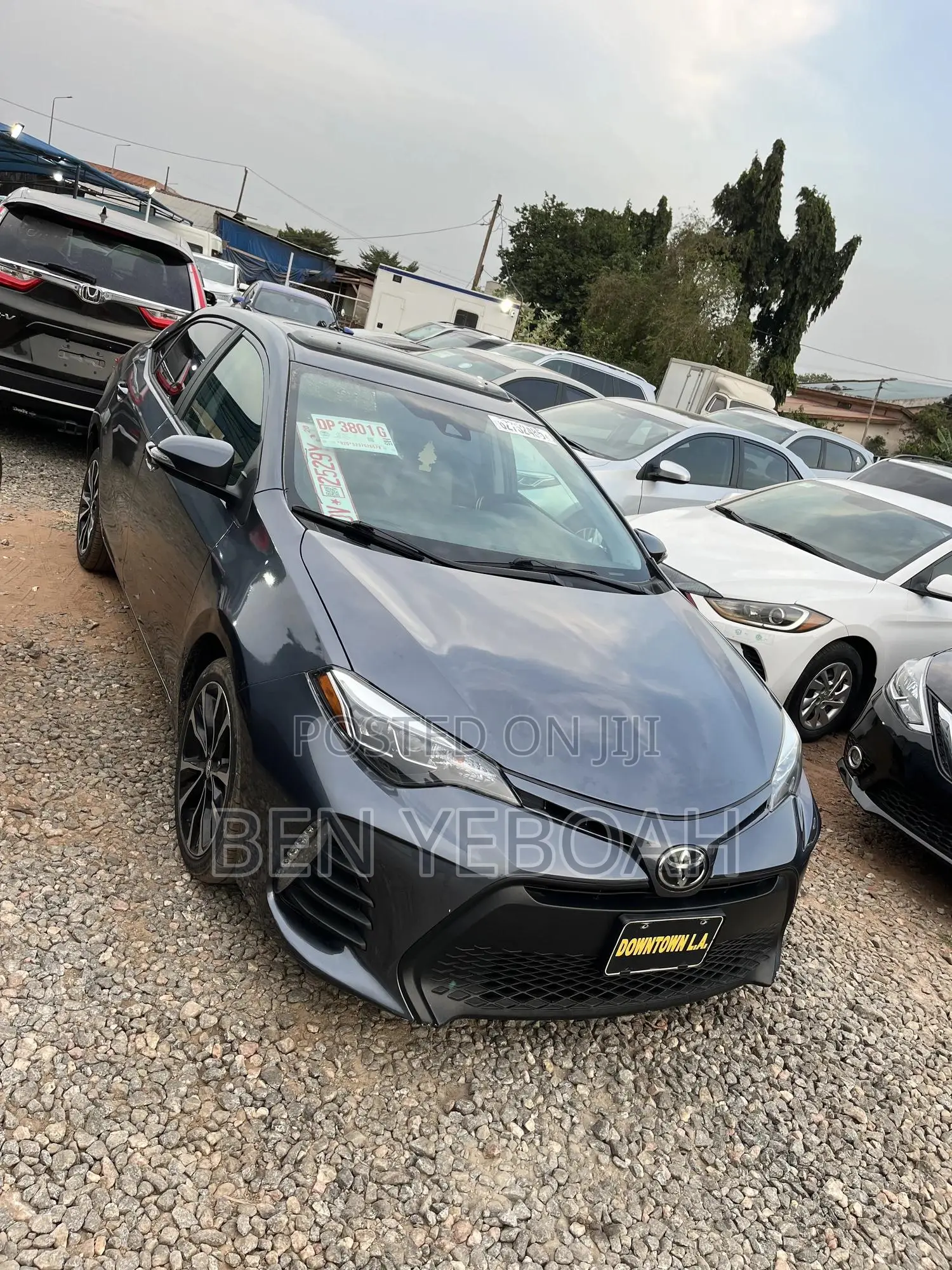 Toyota Corolla XSE 4dr Sedan (1.8L 4cyl CVT) 2017 Gray