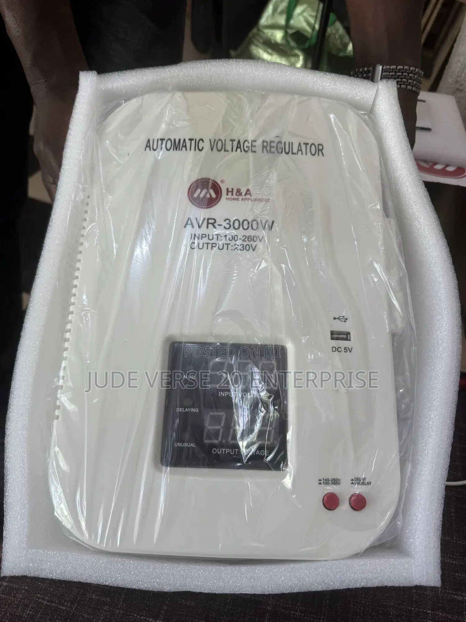 3000 Watts Automatic Voltage Regulator -stabilizer