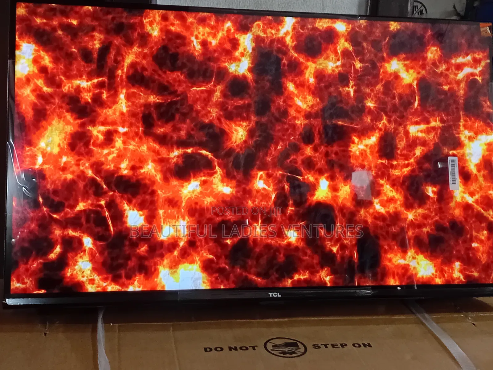 TCL 32-Inch Home Viewing Television With Hd Quality