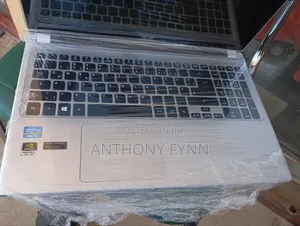 Laptop Acer Aspire V5-571PG 4GB Intel Core i3 HDD 500GB