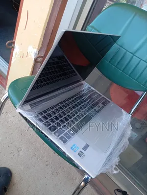 Laptop Acer Aspire V5-571PG 4GB Intel Core i3 HDD 500GB
