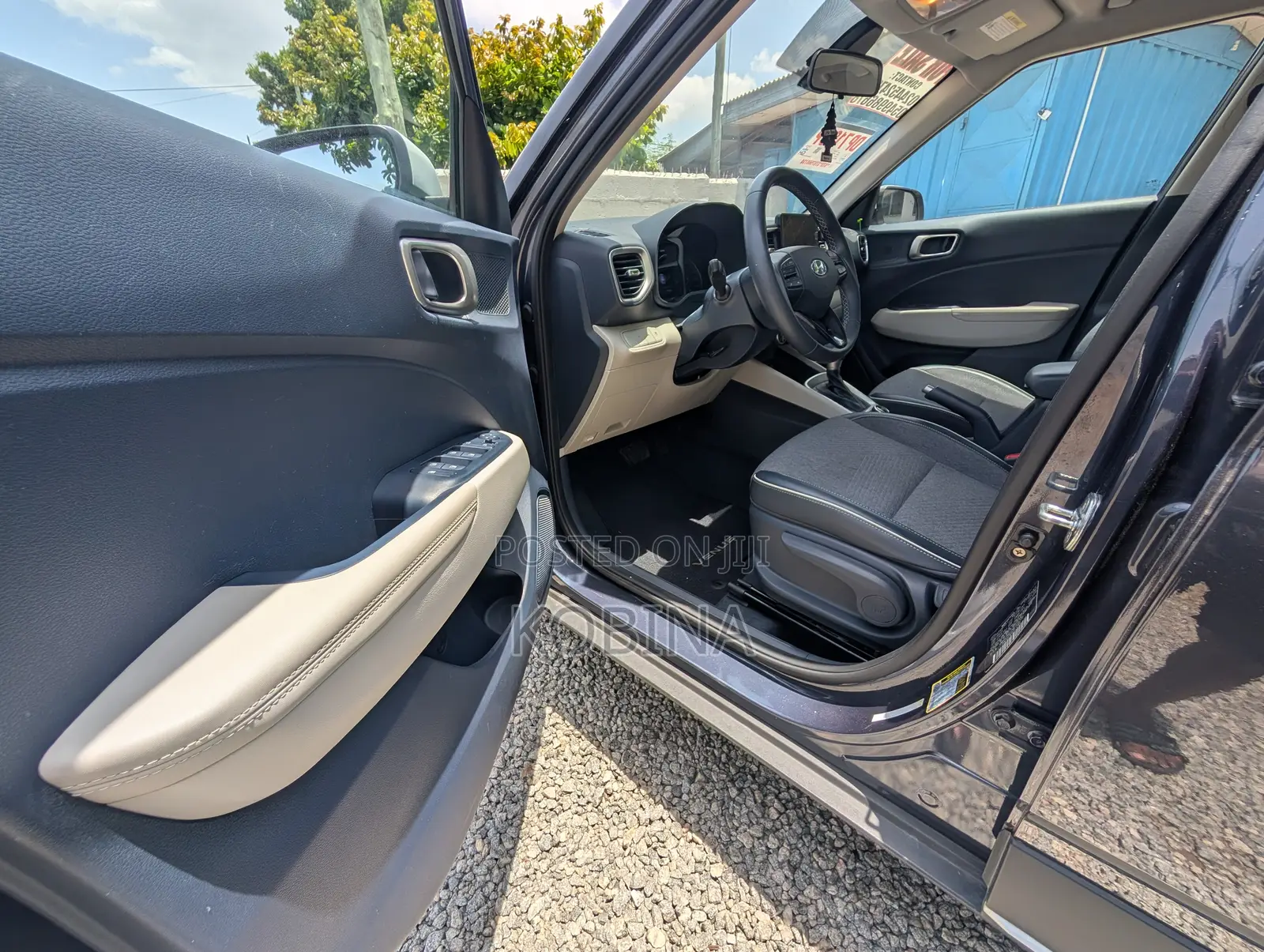 Hyundai Venue 2021 Blue