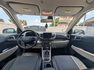 Hyundai Venue 2021 Blue