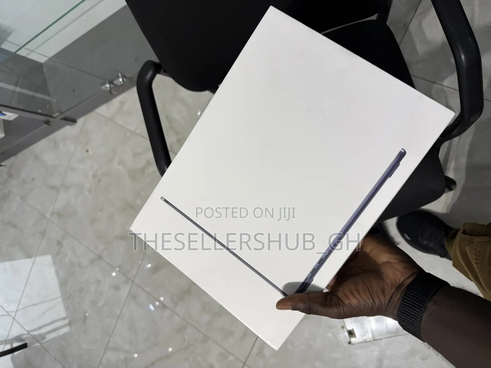 New Laptop Apple MacBook Air 2025 M4 13-inch 16GB Apple M4 SSD 512GB