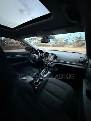 Hyundai Elantra SEL 2018 Gray