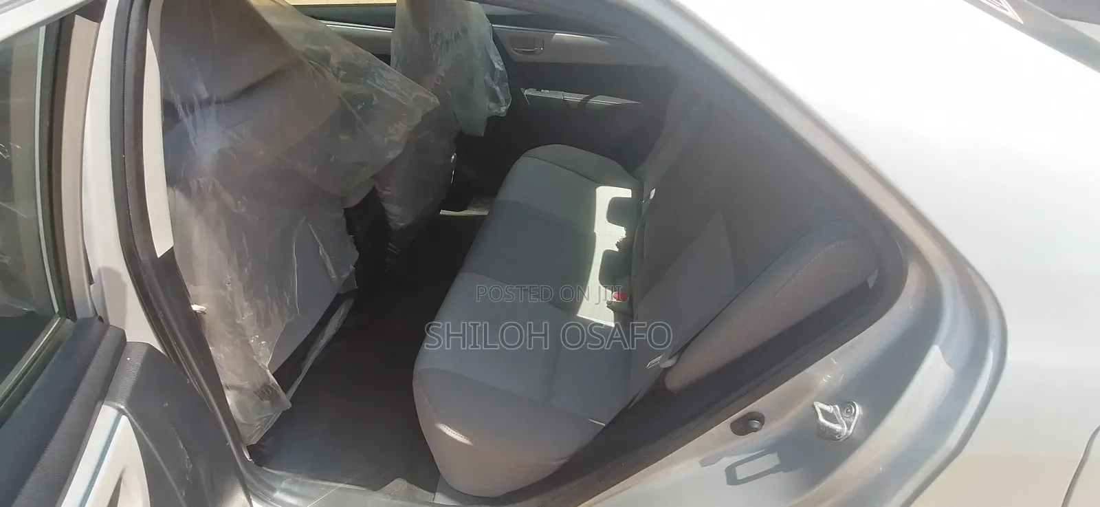 Toyota Corolla LE 4dr Sedan (1.8L 4cyl CVT) 2016 Silver