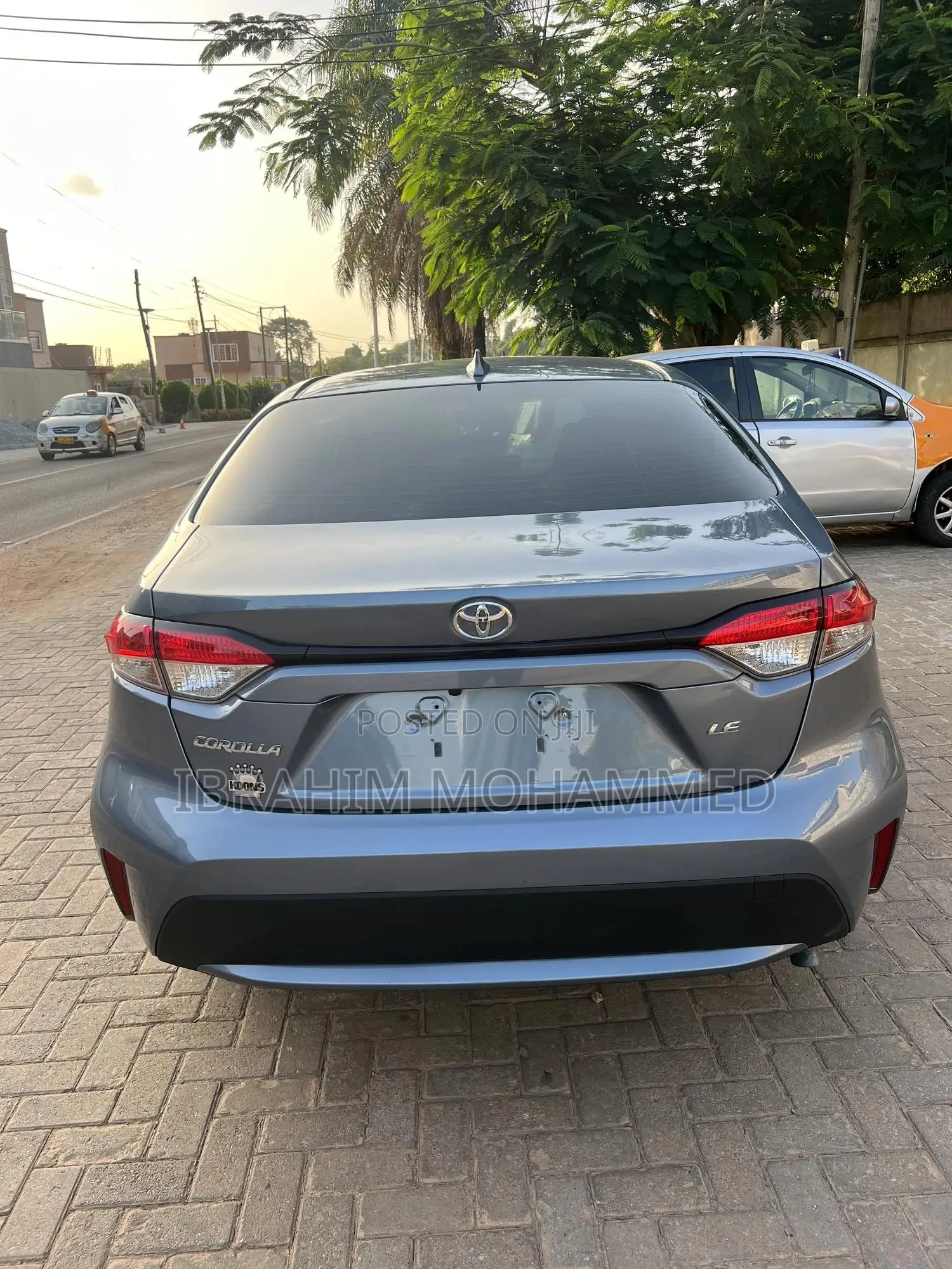 Toyota Corolla LE 2020 Gray