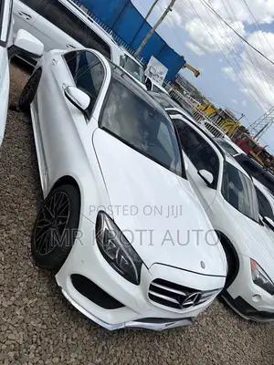 Mercedes-Benz C300 2016 White