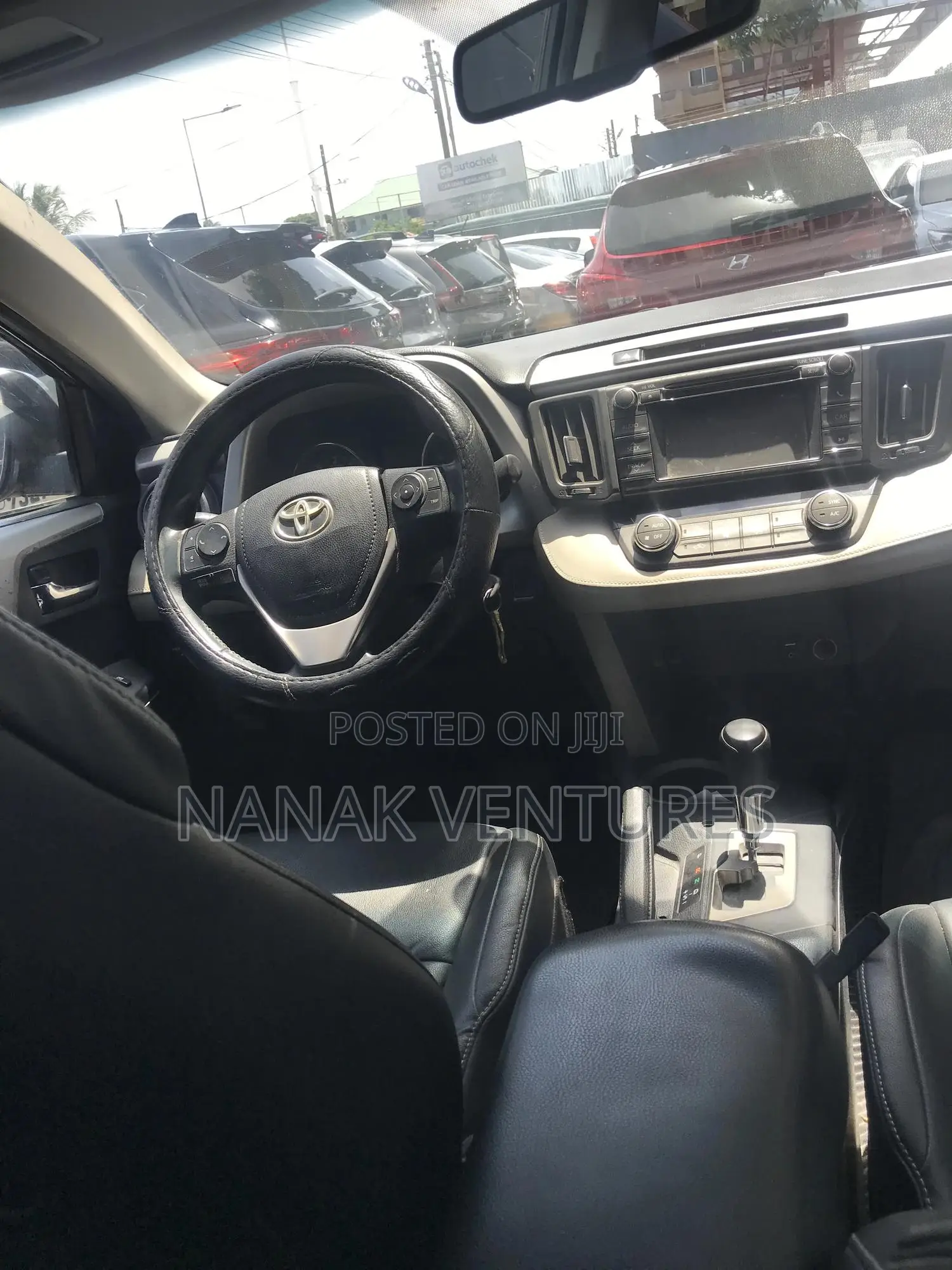 Toyota RAV4 XLE AWD (2.5L 4cyl 6A) 2017 Black