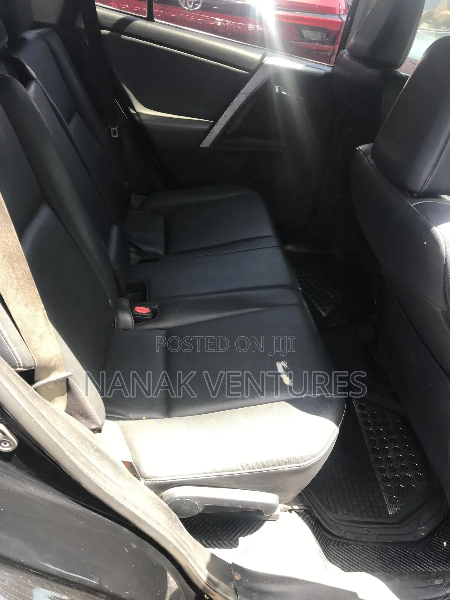 Toyota RAV4 XLE AWD (2.5L 4cyl 6A) 2017 Black