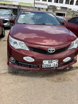 Toyota Camry LE 4dr Sedan (2.5L 4cyl 6A) 2014 Red