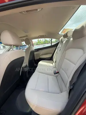 Hyundai Elantra Limited 2018 Red