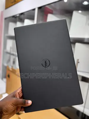 New Laptop Dell Inspiron 15 8GB Intel Core i5 SSD 512GB