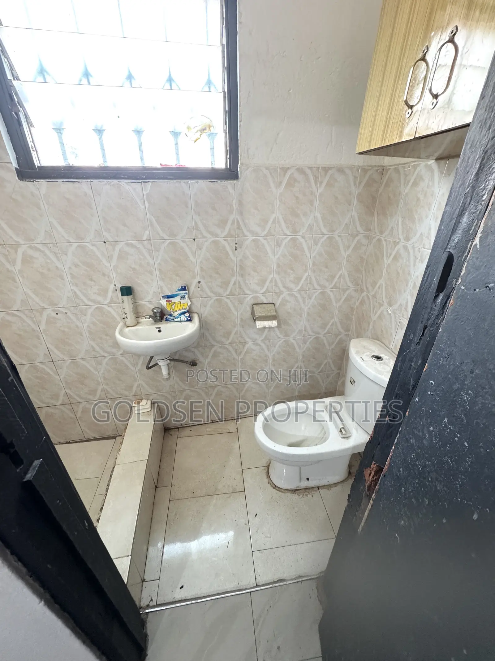 1bdrm Apartment in Mile 7 for rent