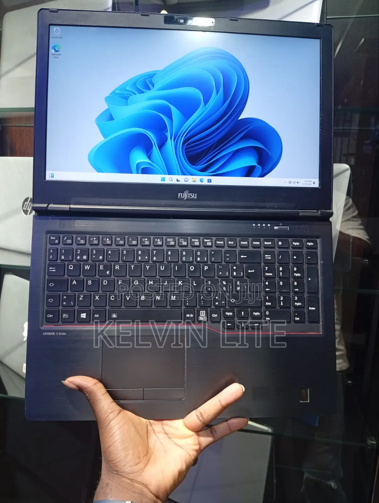 Laptop Fujitsu Lifebook U758 16GB Intel Core i5 SSD 512GB