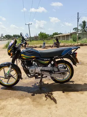 Bajaj Boxer 125 2025 Black