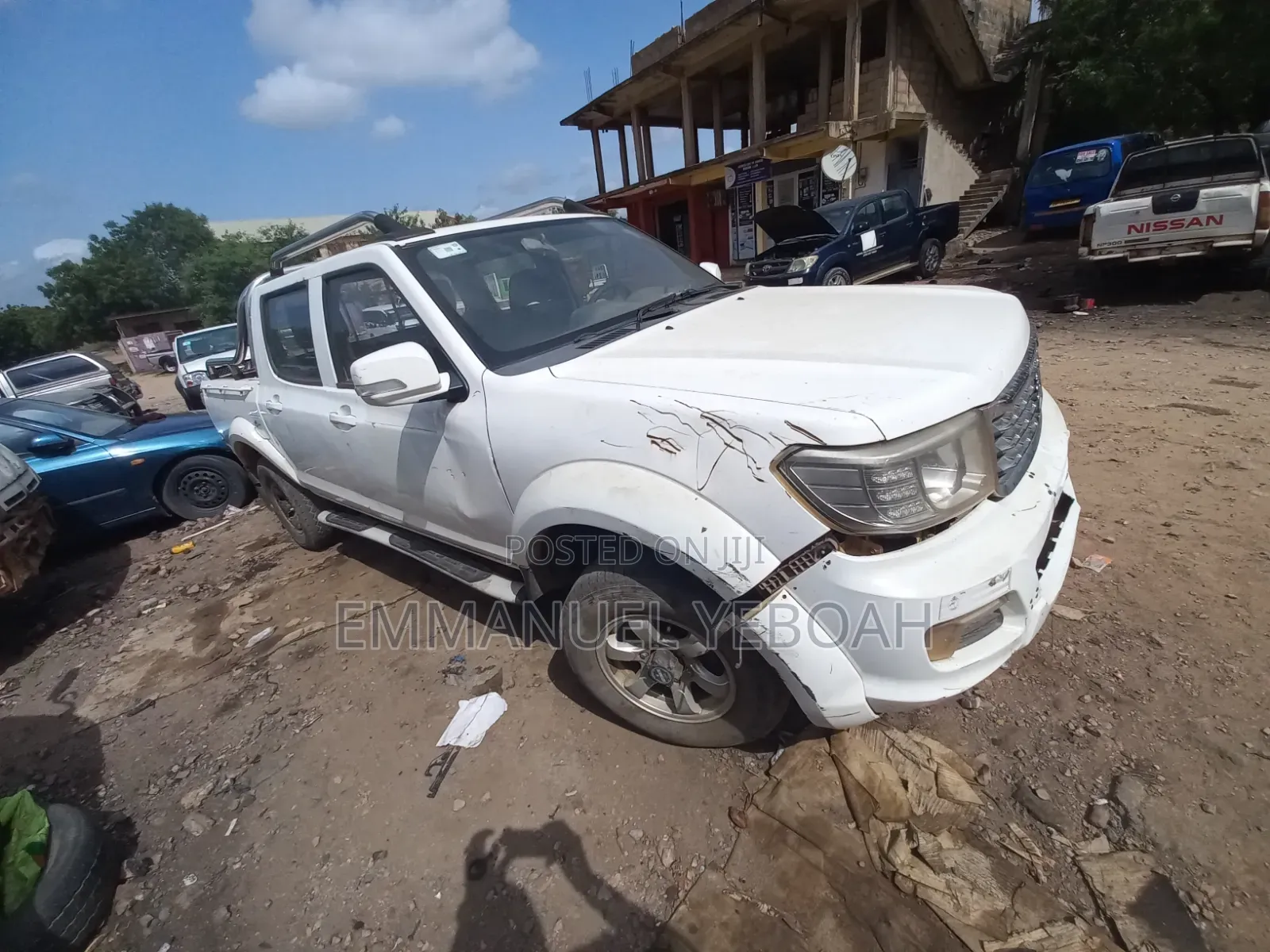 Nissan Hardbody 2019 White