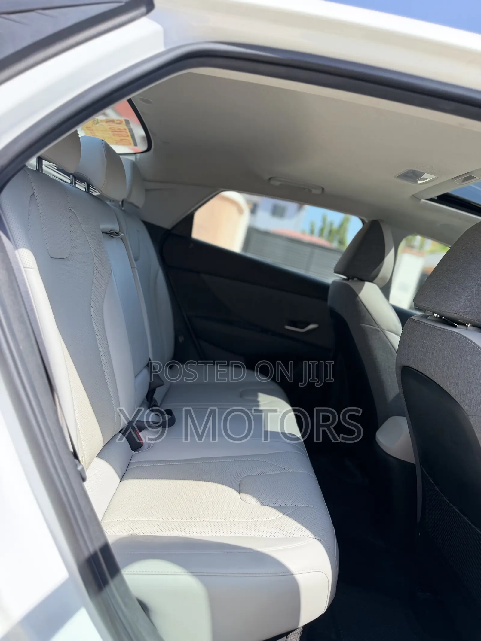 Hyundai Elantra Limited 2023 White