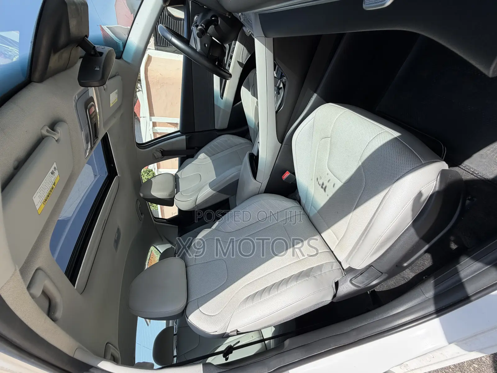 Hyundai Elantra Limited 2023 White