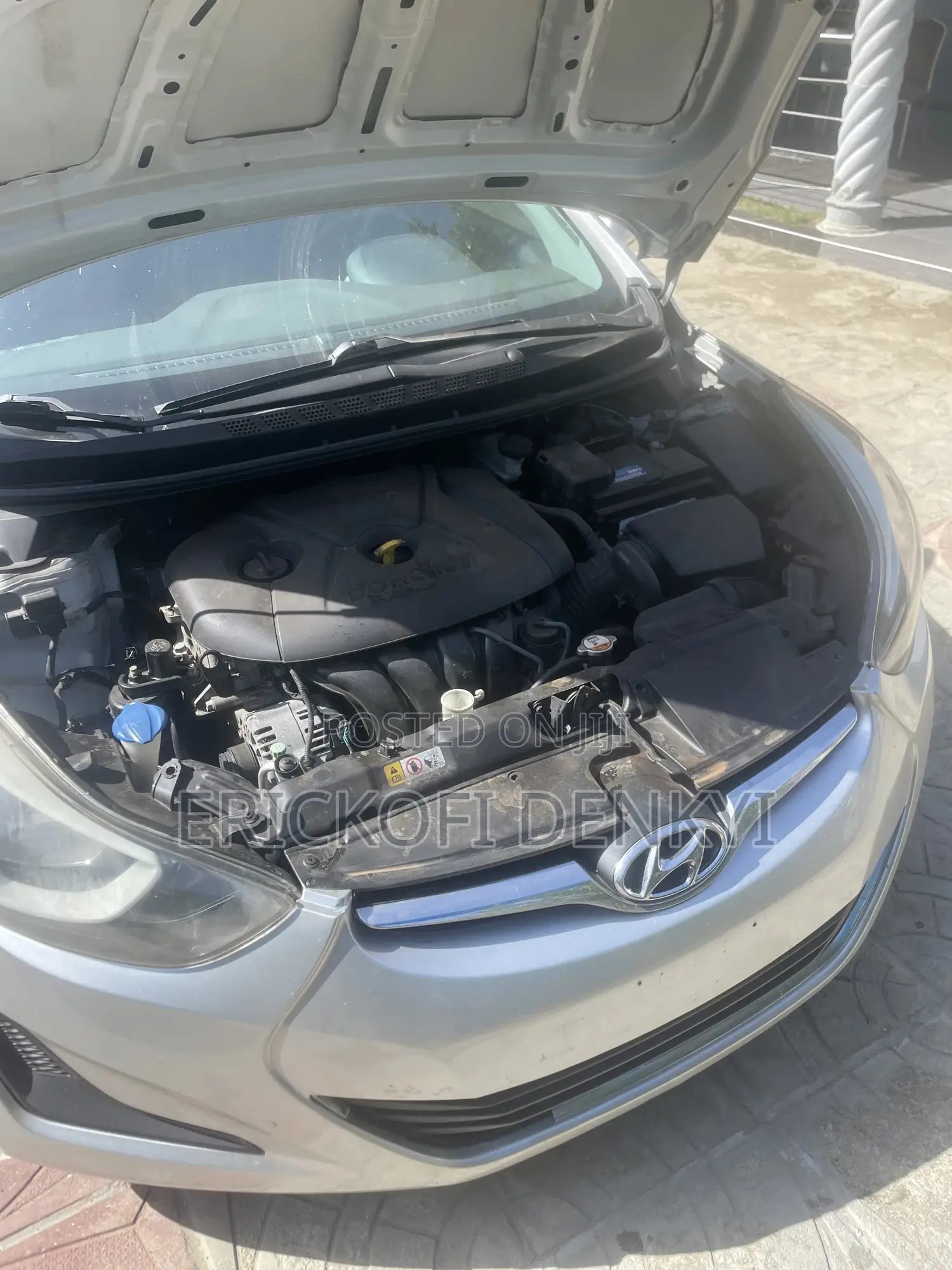 Hyundai Elantra Limited 4dr Sedan (1.8L 4cyl 6A) 2015 Gray